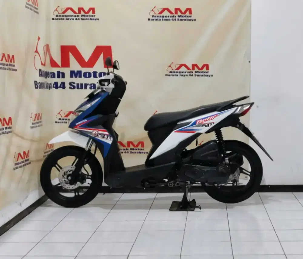 Ready Honda Beat Eco Tahun 2019 warna Biru Putih