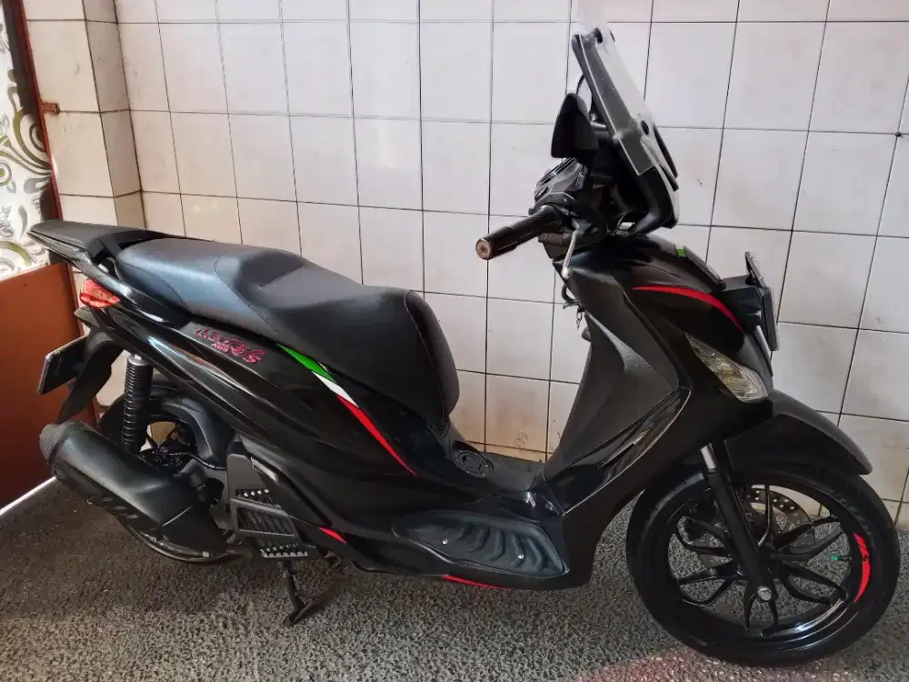 Vespa Piaggio Medley S ABS (Type Tertinggi / S) 4V Iget 2019