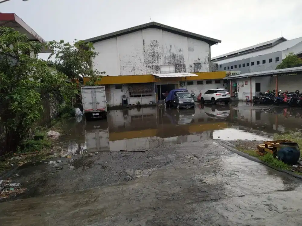 DIJUAL GUDANG RAYA KEDUNG COWEK LUAS BESAR