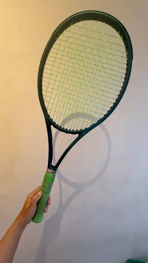 Wilson Blade 100L V9 Raket Tenis Performance
