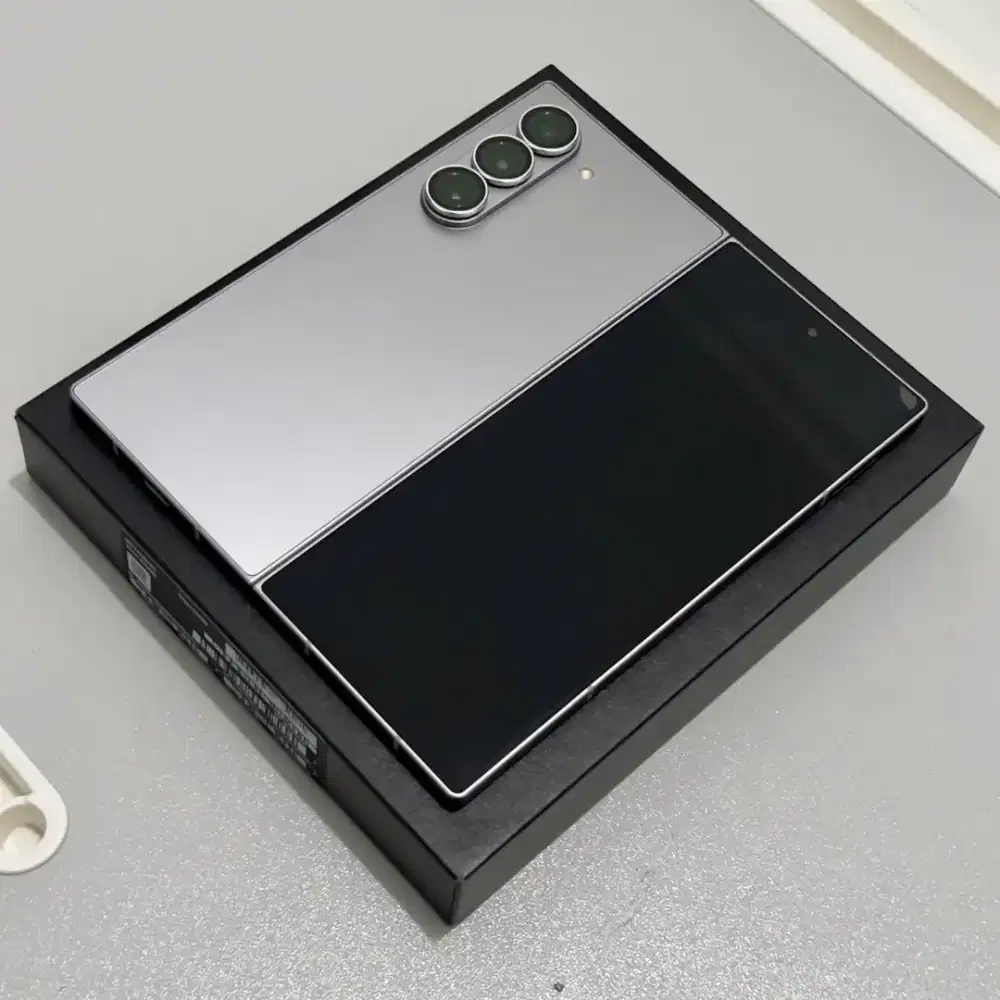 SAMSUNG Z FOLD 6 - 12/256Gb