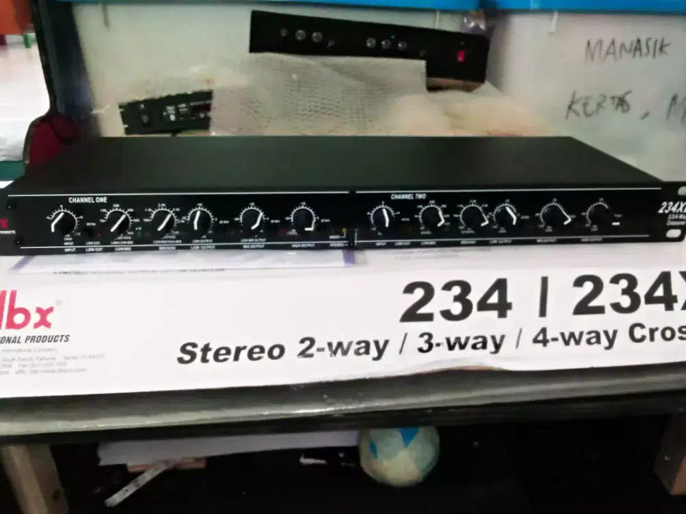 Dbx crossover 234 way