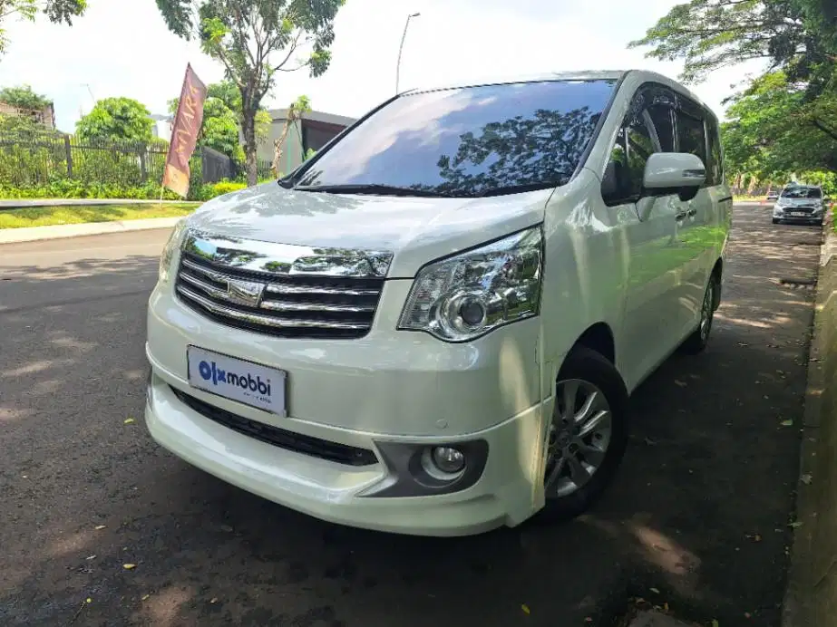 Toyota Nav1 2.0 V Limited Bensin-AT 2017 Putih