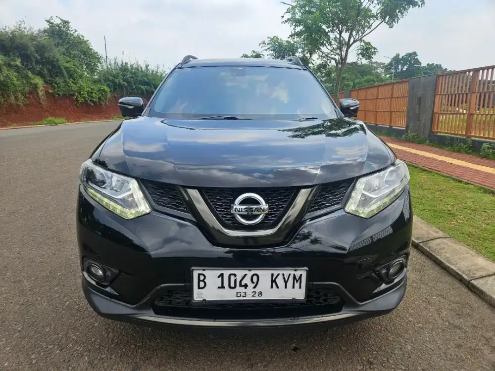 Nissan X Trail 2.5 AT Tahun 2015
