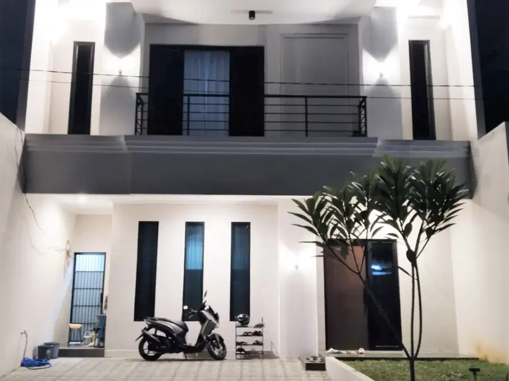 Rumah Siap Huni Hadap Utara dengan Dapur Bersih dan Kotor di BSD Tangsel