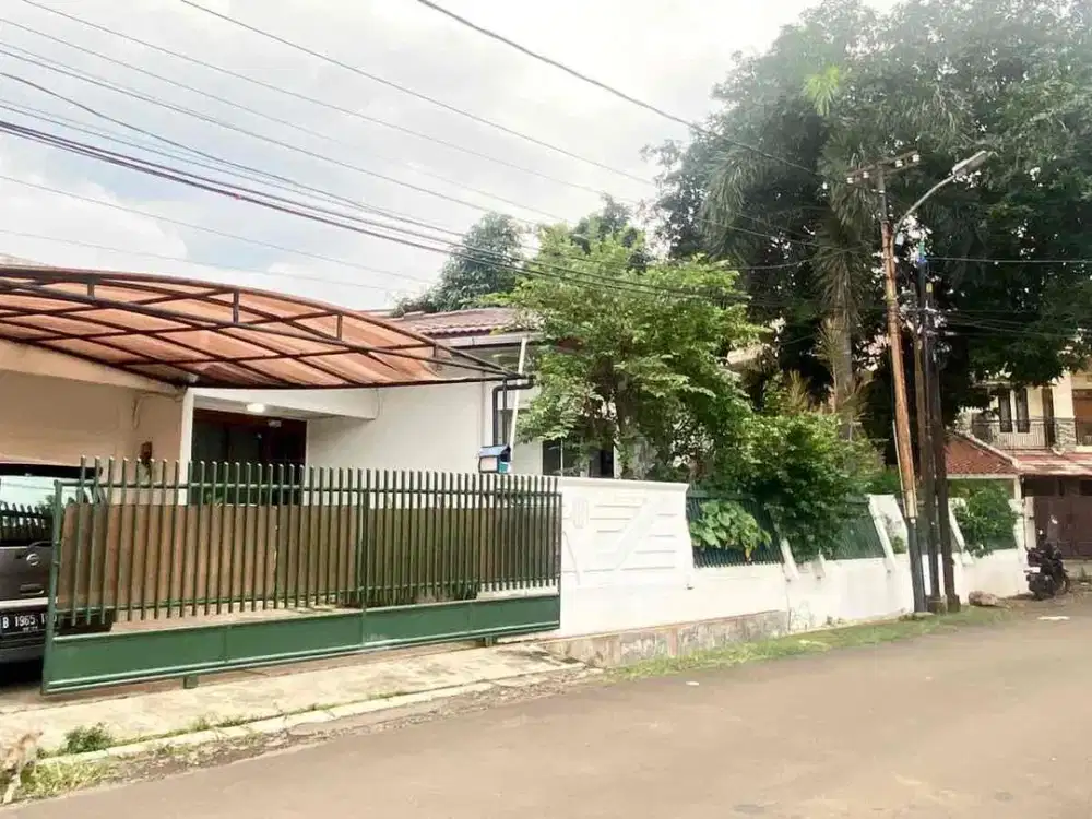 Rumah Hitung Tanah di Bawah Njop di komplek loka indah kalibata Jaksel