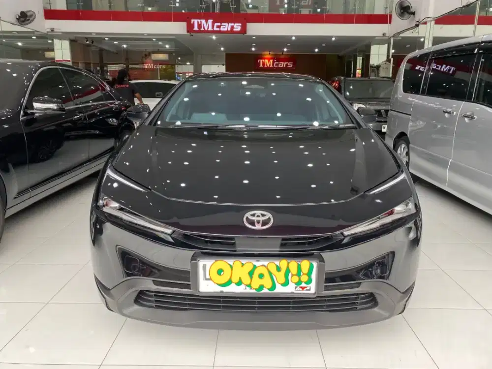 Toyota Prius 1.8 Hybrid 2024 km3rb asli