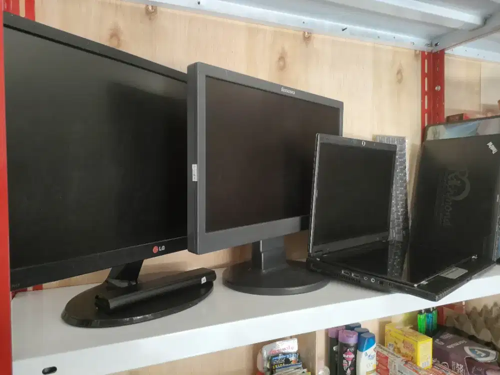 Jasa Service Komputer Laptop