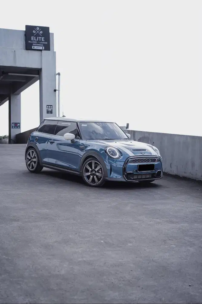 NIK 2022 Mini Cooper S 3 Door Island Blue on Black