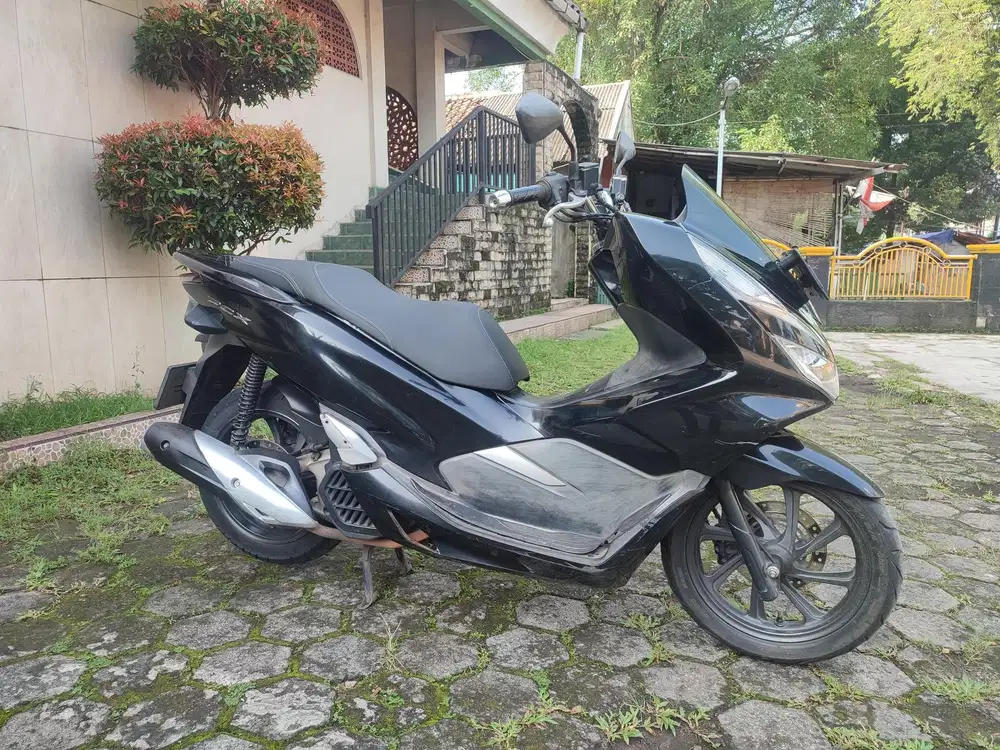 HONDA PCX 150 CBS TAHUN 2018 CAKEP