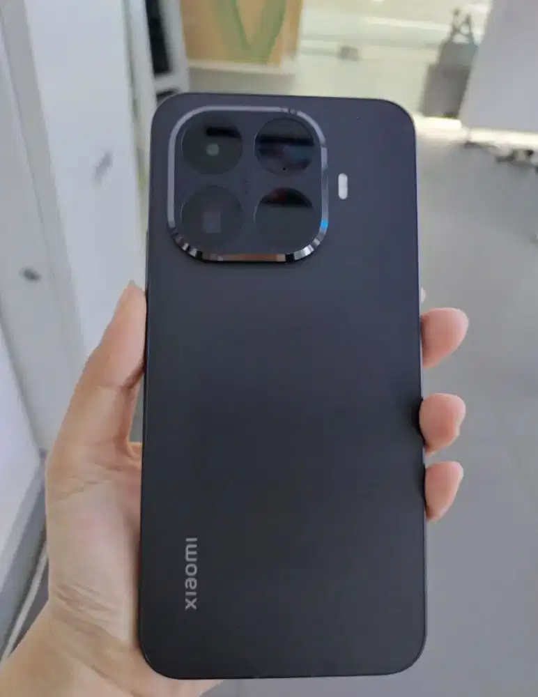 Xiaomi 15T PRO RAM 12GB/1TB Free Redmi Watch 5 Lite