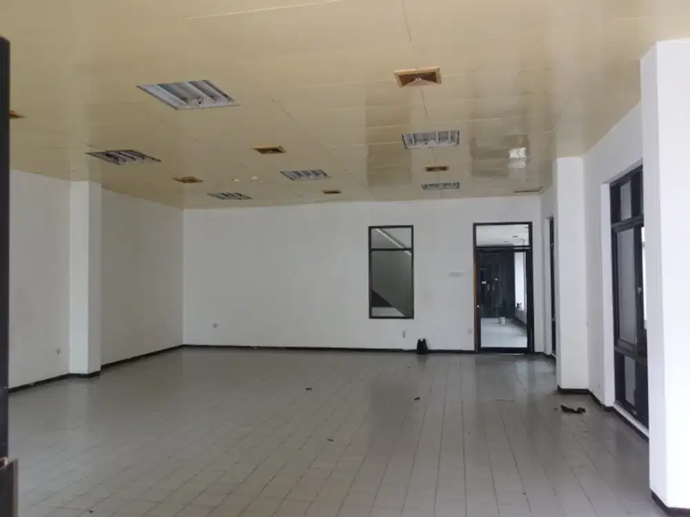 DIJUAL/DISEWAKAN RUANG USAHA KOMERSIL AREA SURABAYA PUSAT