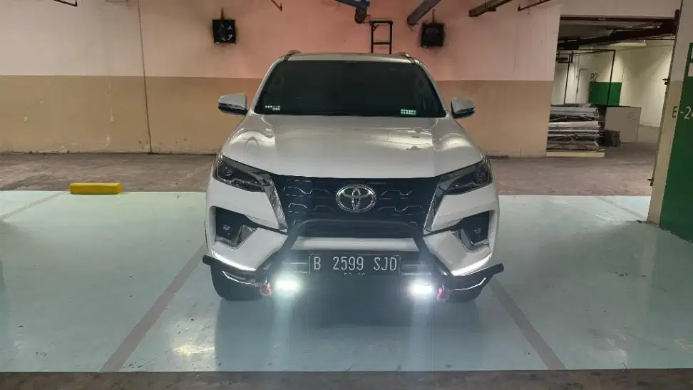 DP MURAH Toyota Fortuner 2.7 4x2 SRZ Bensin-AT 2020  CBJBB