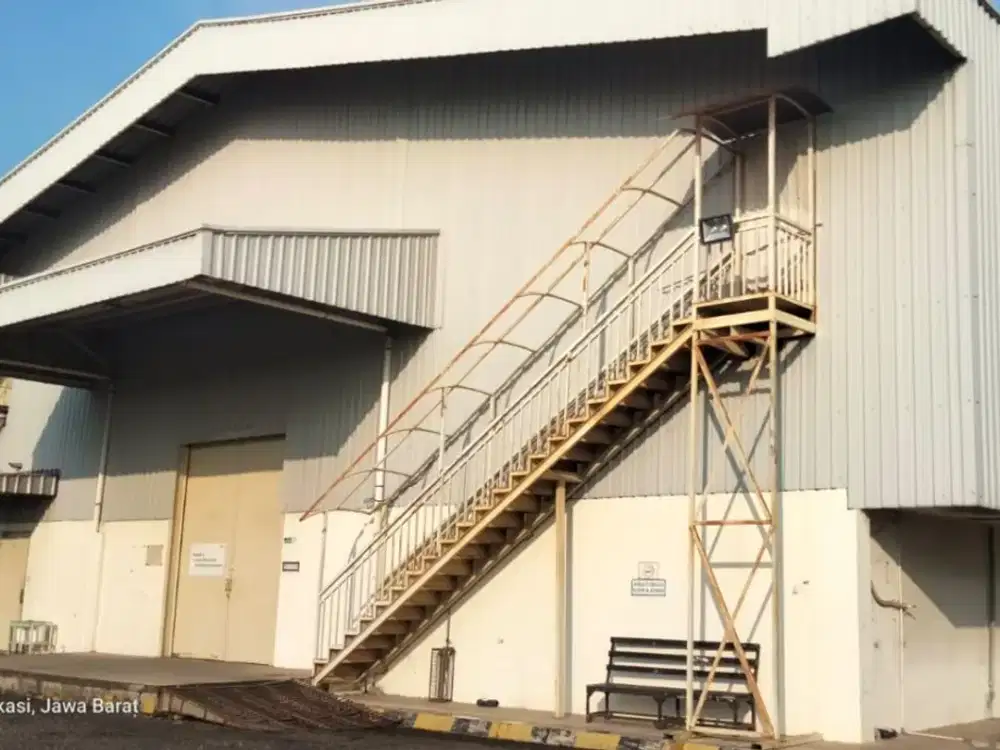 Pabrik Siap Huni Akses Tol Bebas Banjir Tambun