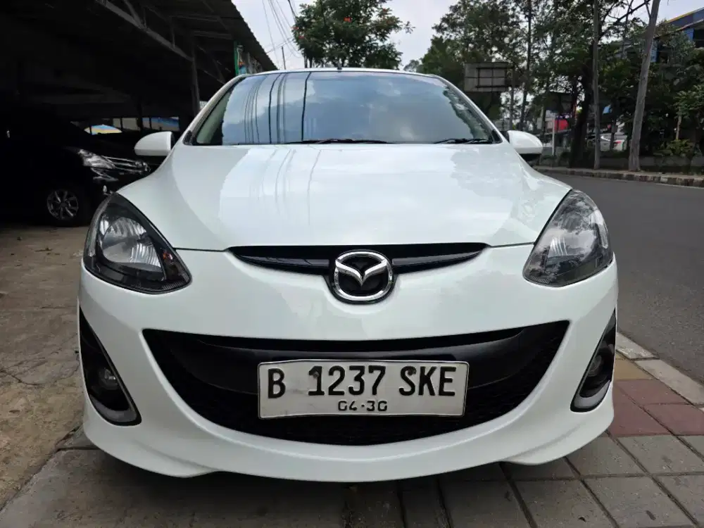 MAZDA 2R AT MATIC 2010