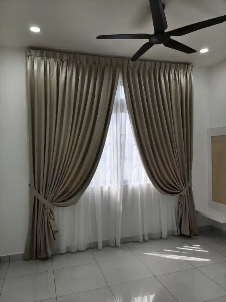 Gorden Minimalis Blackout