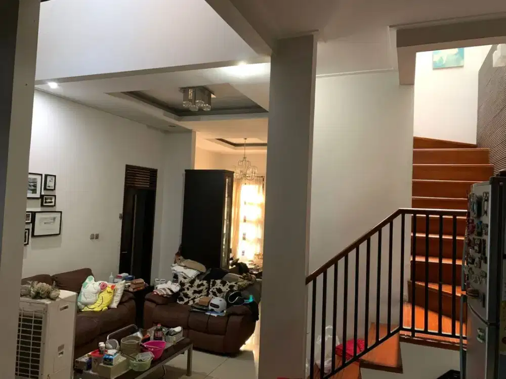 Termurah & Siap Huni! Rumah Cantik 2 Lantai Siap Huni & Lokasi Strategis di Bintaro Sektor 9 — Termurah, Private Pool  (SP 1050)