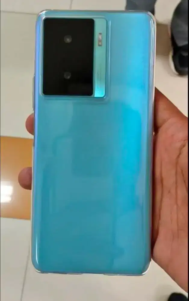 Iqqo z7x 5g 8-128 HP aja