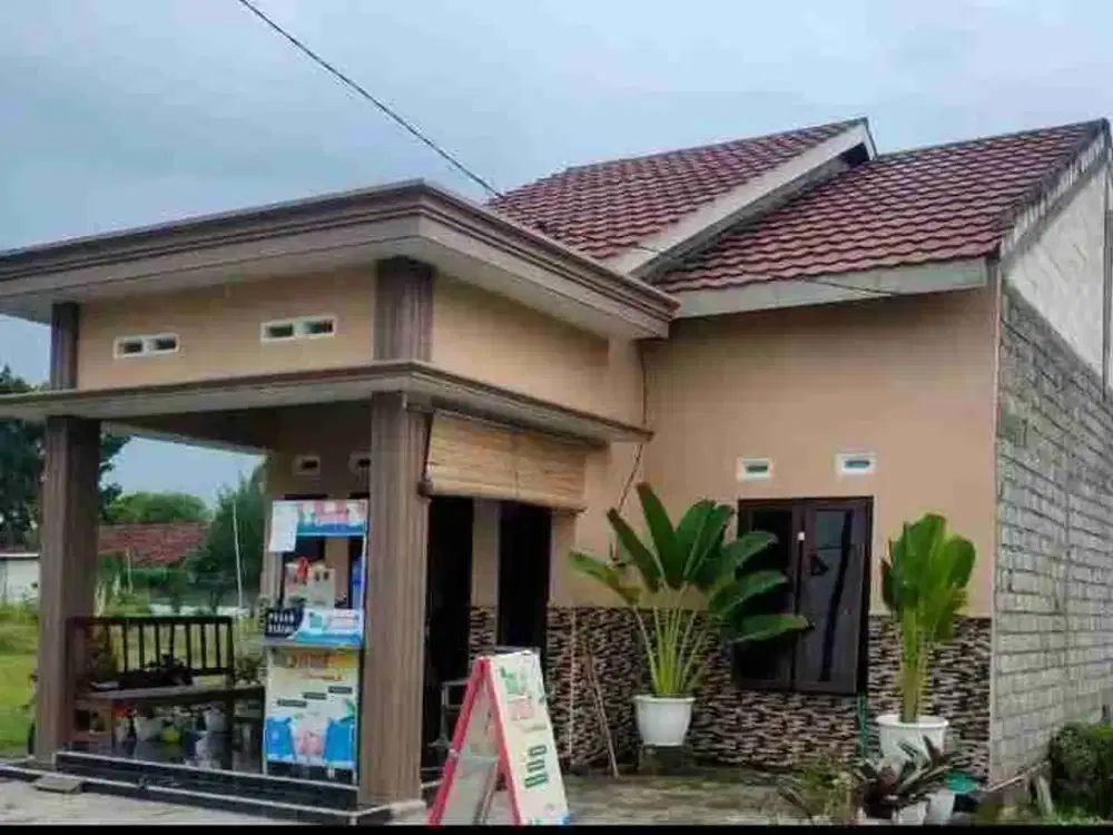 jual rumah   murah bagus untuk usaha dekat sekolahan. balaidesa   di pulorejo tembelang kota Jombang