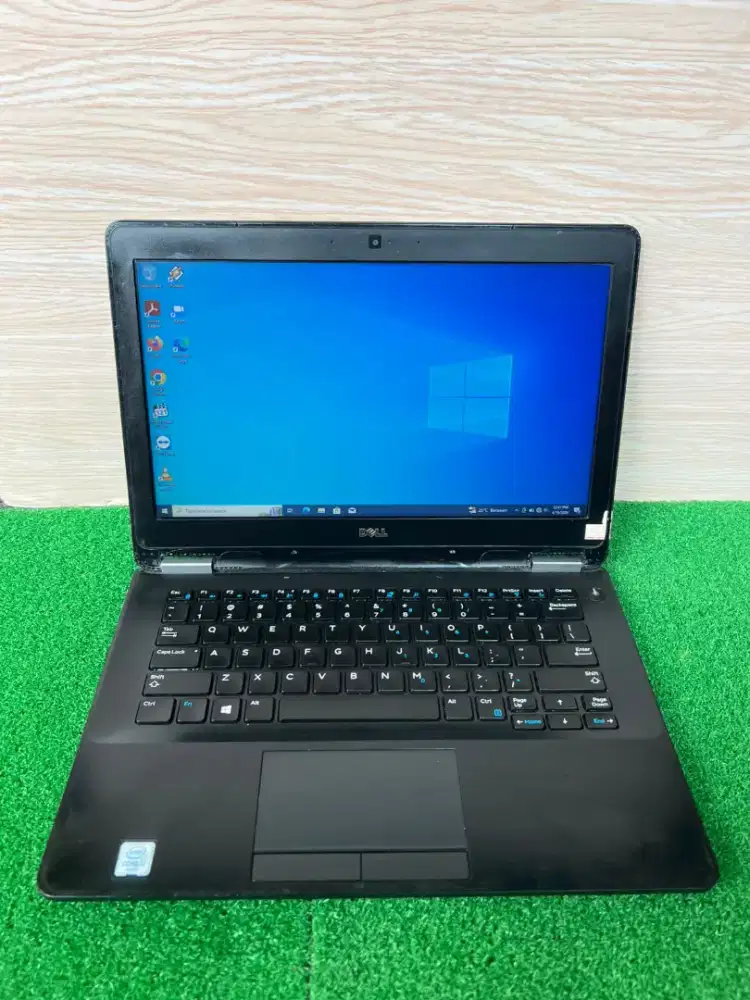 *No.15*

LAPTOP BISNIS MURAH – SIAP PAKAI