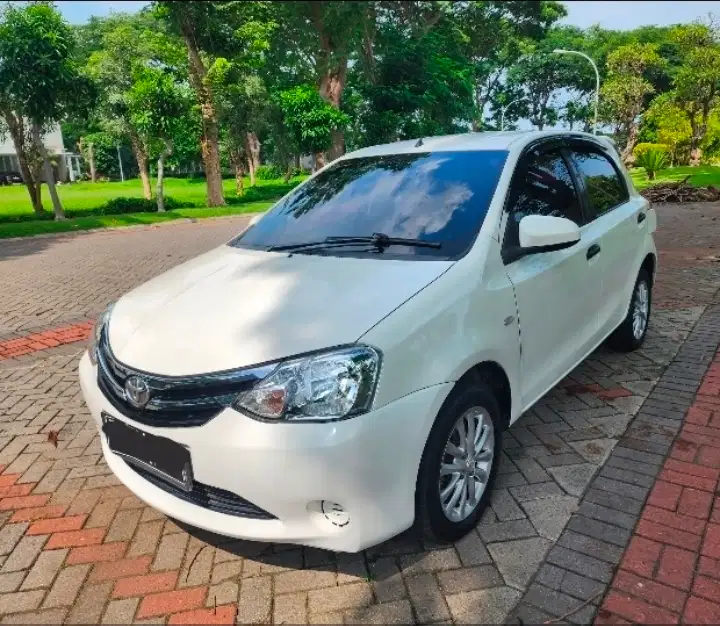 Toyota Etios Valco 2016 Bensin