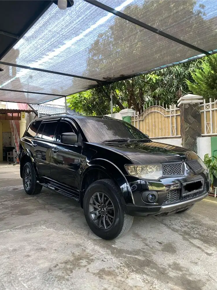 MITSUBISHI PAJERO SPORT EXCEED 2.5 A/T DIESEL TAHUN 2011