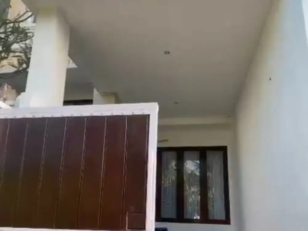 Rumah Impian Modern Minimalis di Area Tengah Kota