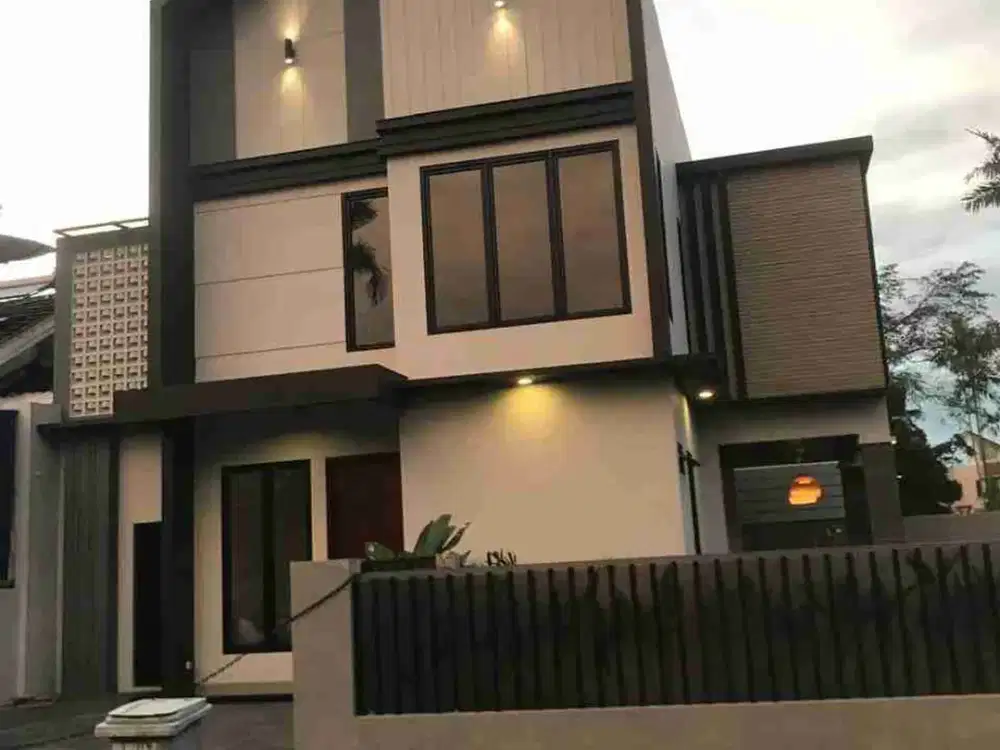 DIJUAL RUMAH PRESTISE WITH SQIMMINGPOOL, KARAWACI CENTRAL