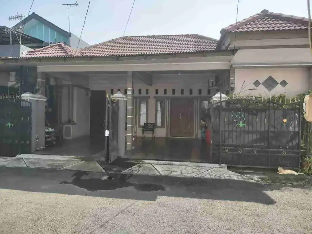 rumah luas siap huni di taman harapan baru bekasi