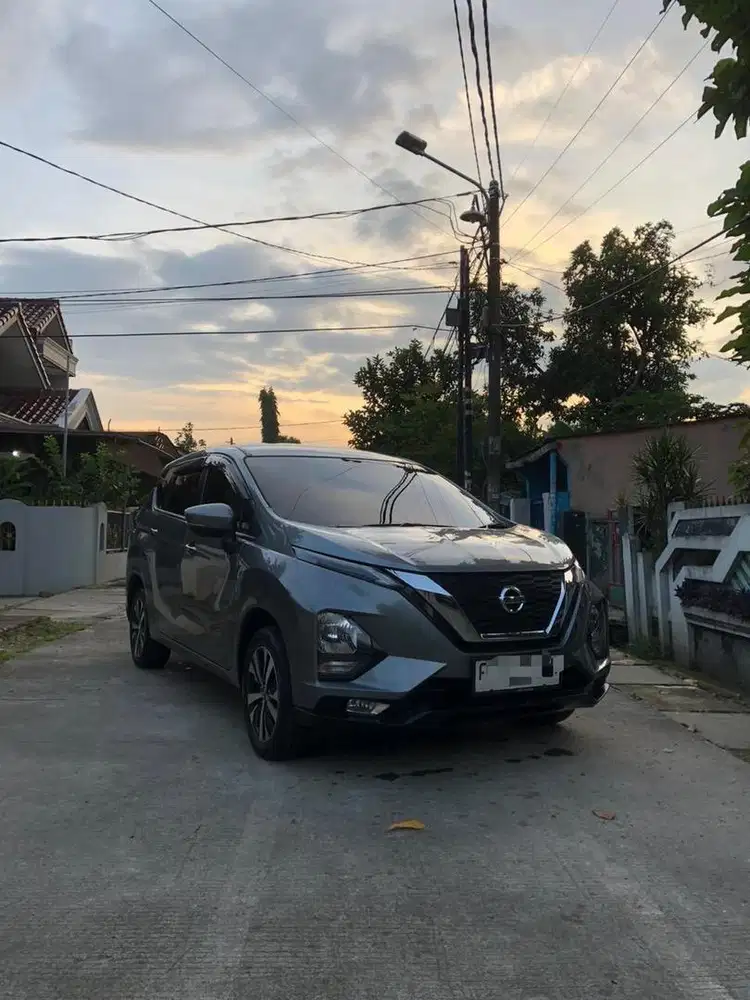 LIVINA VE 1.5 AT 2019