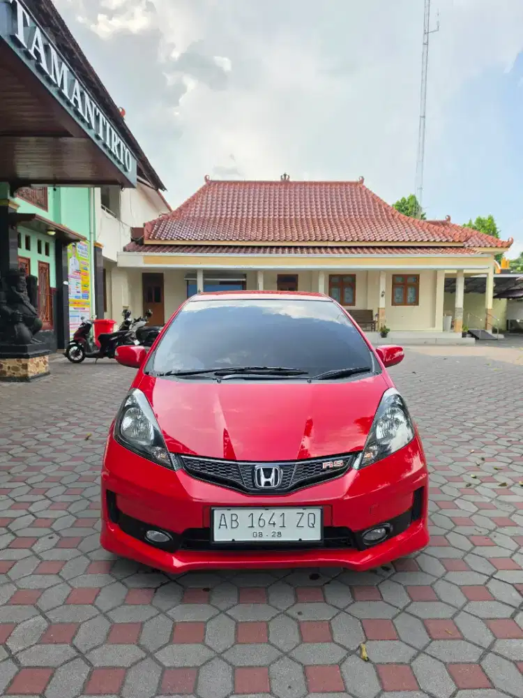 Honda Jazz Rs metik 2014