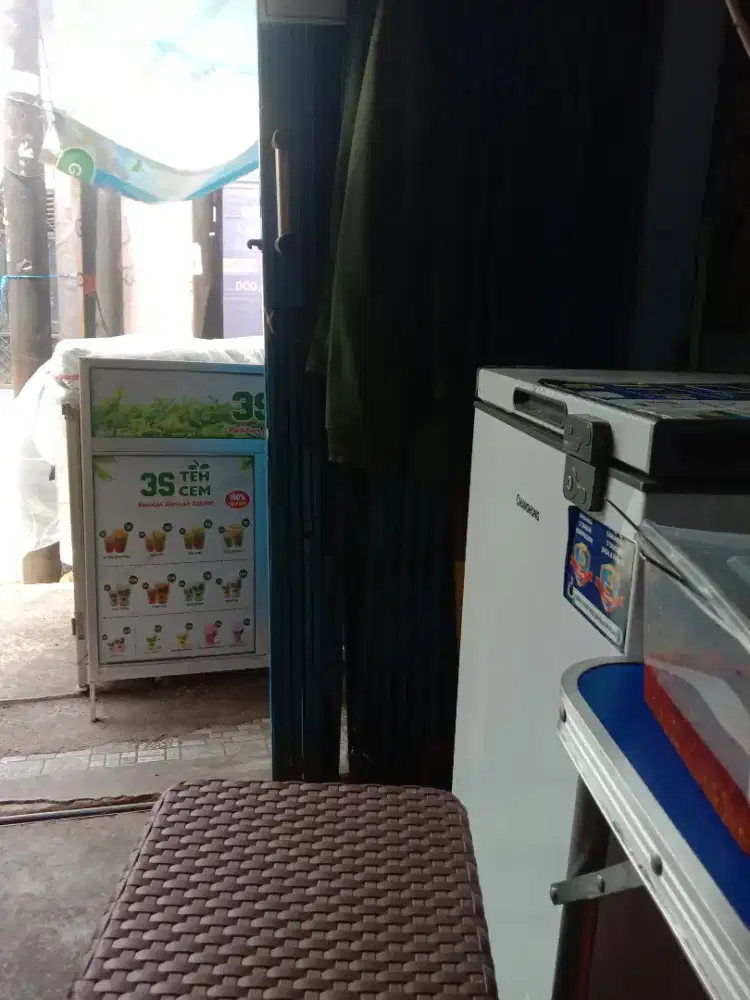 Di cari karyawan perempuan non pengalaman