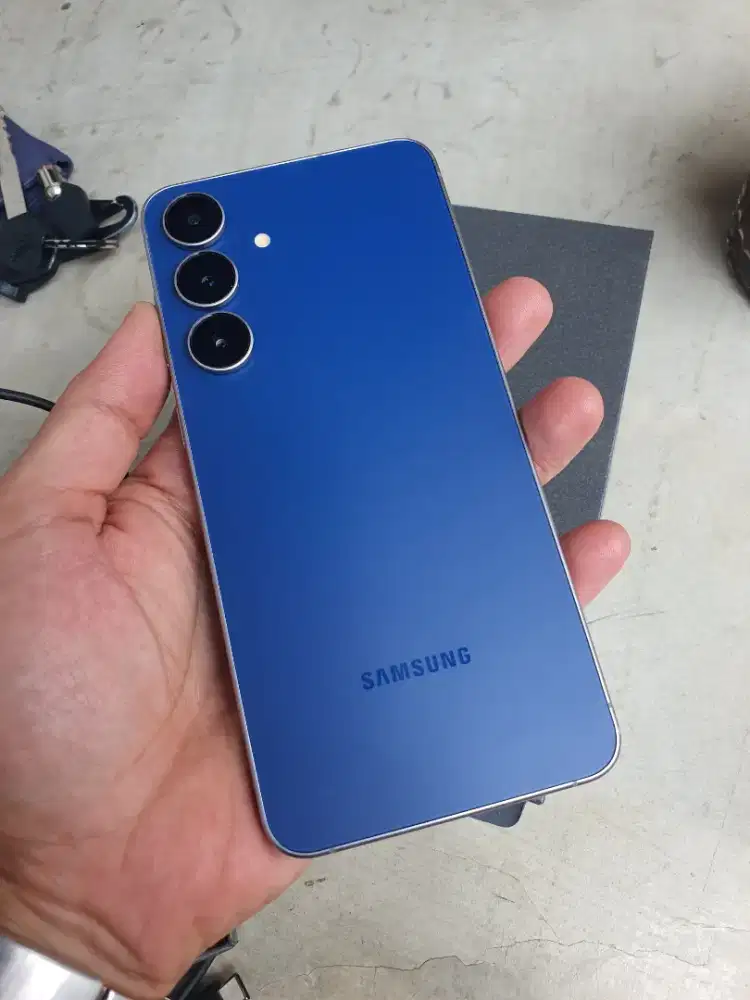 Samsung s25 fe 5g 8/256 jual cepat aja