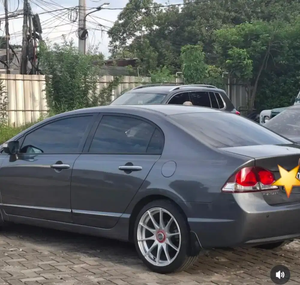 DIJUAL CIVIC FD 1.8 MATIC 2010 GREY