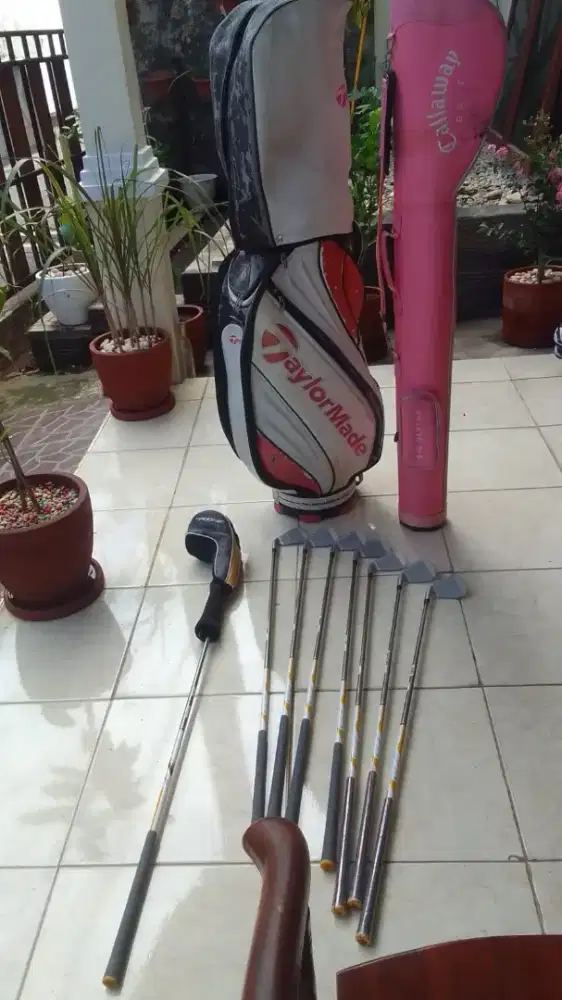 Set Golf Bagus & Mulus, Harga Bersahabat!