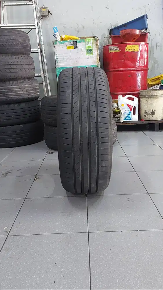 Hankook Ventus Prime 4. 235/50/18. Alphard, Vellfire,Innova Reborn dll