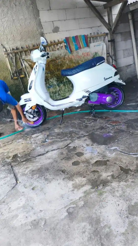 Vespa LXV kepala costum LX