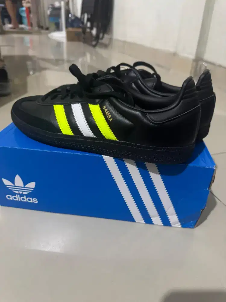 adidas samba OG original size UK9 EUR43