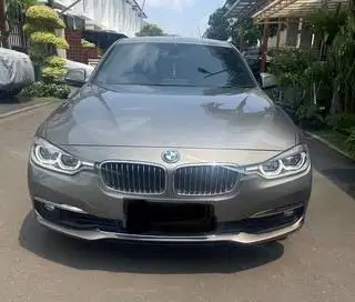 BMW 320i Luxury LCI 2018 Pemakaian 2019 (Pribadi)