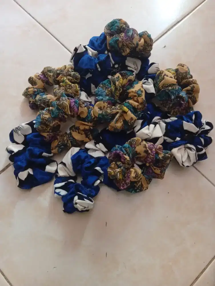 Scrunchie aneka motif
