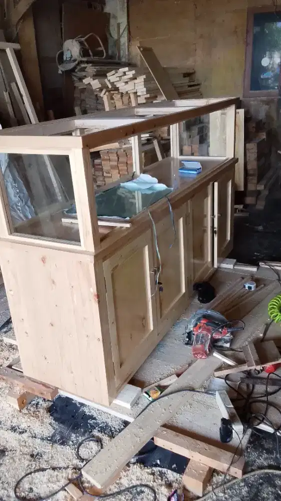 Mija kasir / Mija bar