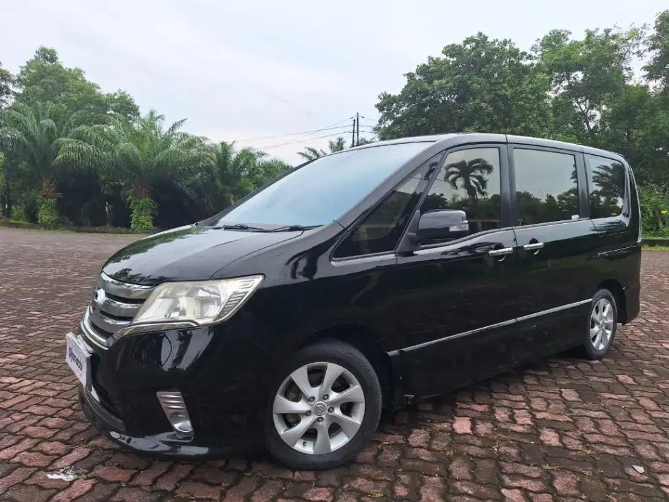 Nissan Serena 2.0 Highway Star Bensin-AT 2014 KTHT