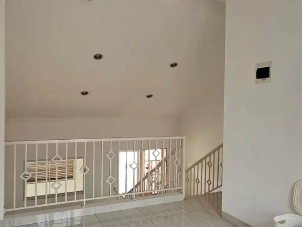 Dijual rumah strategis bxc mall di Ciputat Tangsel LR-16861