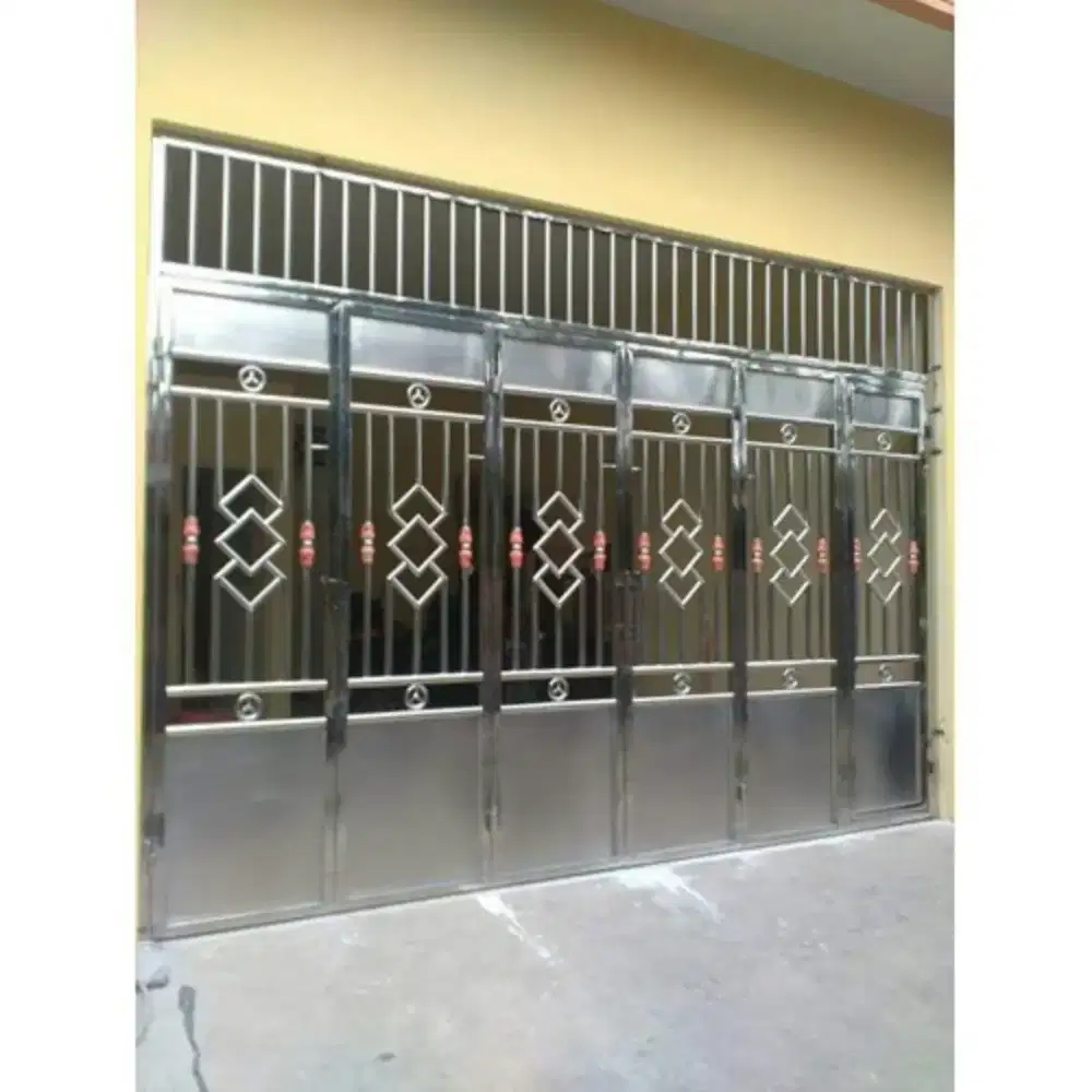 Pintu stainles minimalis