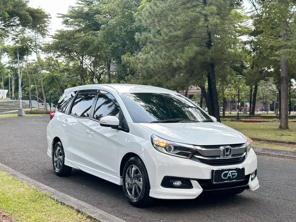 MOBILIO E CVT AT 2019/MOBILIO E CVT MATIC AUTOMATIC PUTIH 2019