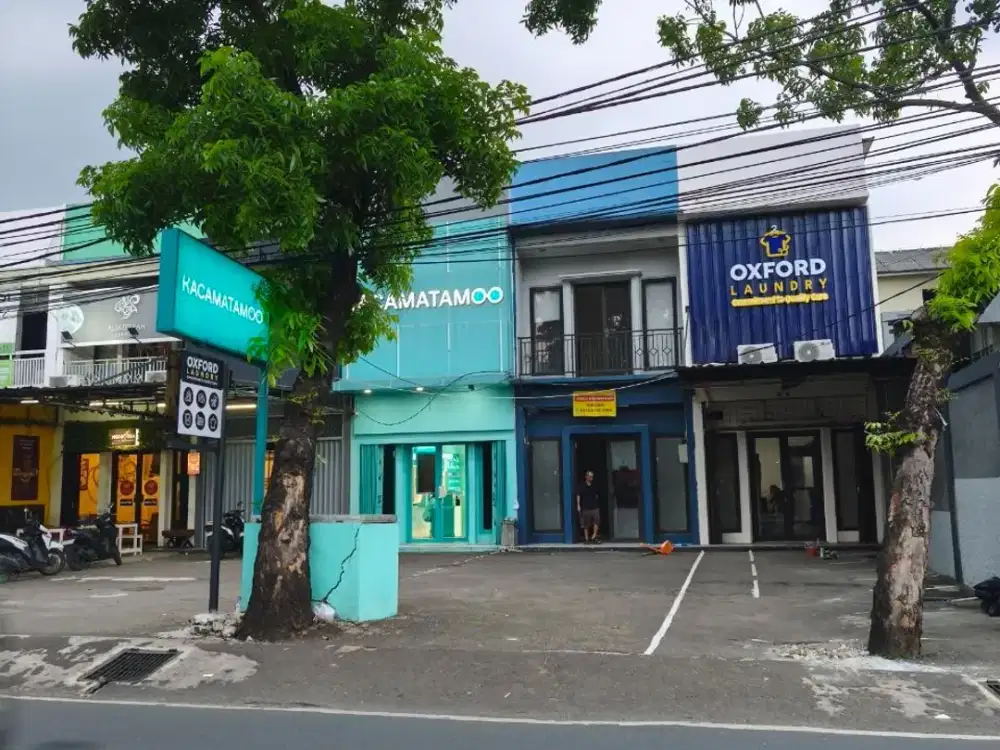 Disewakan ruko strategis pinggir jalan raya utama di m Kahfi 1 jagakarsa Jakarta selatan