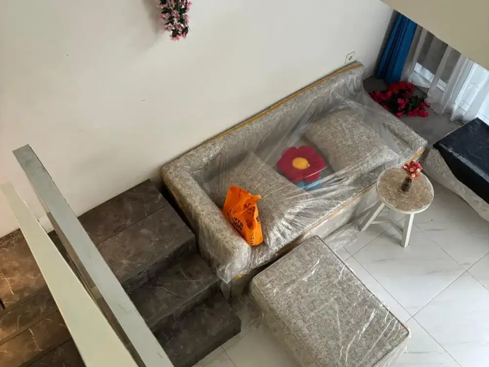 Rumah 2 Lantai Full Furnished di Cluster Inspirahaus BSD City    Luas Tanah : 40m²  Luas Bangunan : 48m²  Lantai : 2  Kamar Tidur : 2  Kamar Mandi : 2