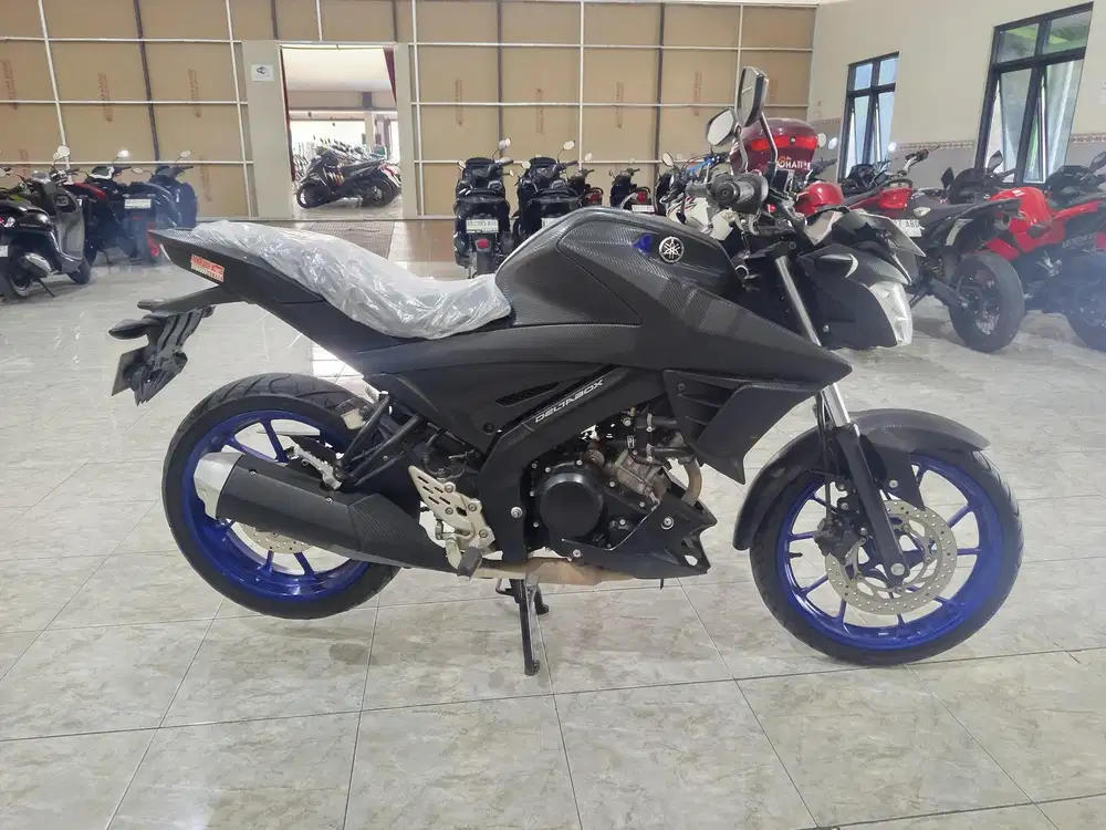 VIXION R 2017 6 SPEED 155 VVA