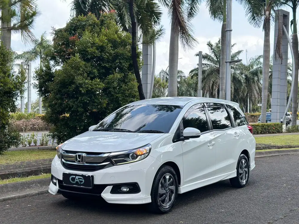 MOBILIO E CVT AT 2019/MOBILIO E CVT MATIC AUTOMATIC PUTIH 2019