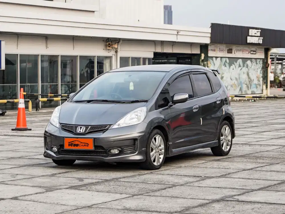 Honda Jazz 1.5 RS Matic 2012 abu abu genap